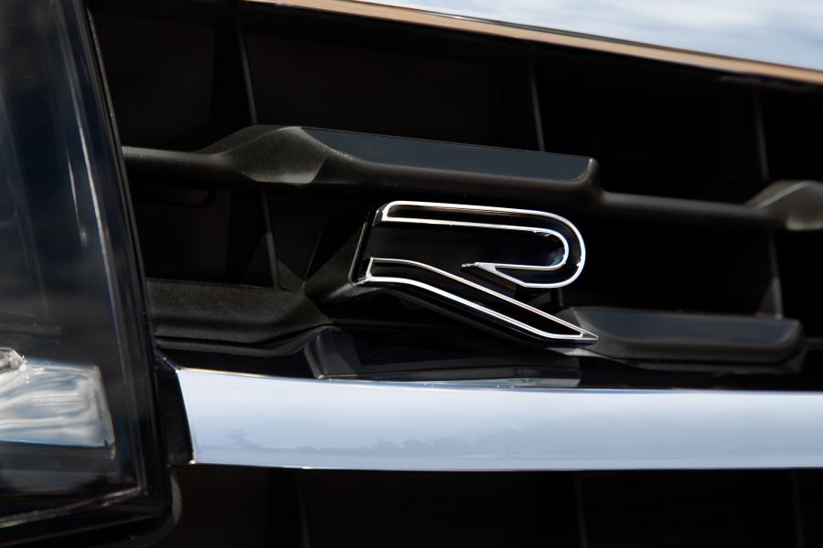 Логотип Volkswagen Atlas SEL V6 R-Line 2020 года  (фото 14 из 43)